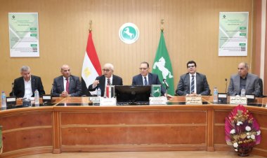 وزير التعليم ومحافظ الشرقية يعقدان اجتماعًا مع قيادات ومديرى الإدارات التعليمية