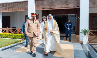 وزير الداخلية البحريني يستقبل أمين التحالف الإسلامي العسكري