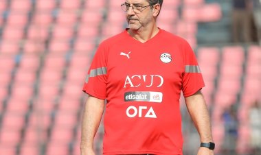 مصطفى محمد وصلاح يقودان هجوم مصر أمام سيراليون