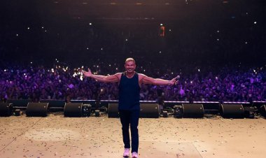 عمرو دياب يتألق في أضخم حفلات السنة بدبي (صور)