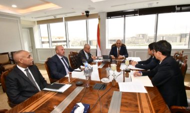 وزير الإسكان يلتقي المبعوث الخاص لشركة «cscec» الصينية