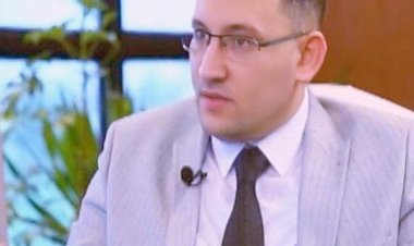 خبير اقتصادي يرصد أثر التصعيد الإيراني الإسرائيلي على أسعار النفط والذهب عالميًا