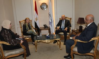 وزير النقل يبحث مع وفد بنك الاستثمار الأوروبي "EIB" التعاون المستقبلي