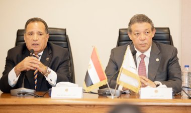 حازم عمر المرشح الرئاسي يعقد لقاءً مع أمانة العمال المركزية بحزب الشعب الجمهوري