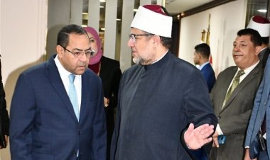 وزير الأوقاف ورئيس التنظيم والإدارة يتفقدان أعمال امتحان المتقدمين لشغل وظائف عمال بالوزارة
