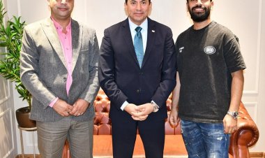 وزير الرياضة يلتقي أسرة «صلاح» لبحث تجديد مركز شباب نجريج