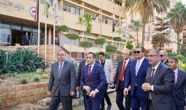 جولات ميدانية لرئيس هيئة الاعتماد والرقابة الصحية ورئيس جامعة المنوفية بمعهد الأورام والمعهد القومي للكبد