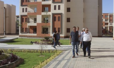 الإسكان: دفع العمل بمشروعات وحدات سكن لكل المصريين بالعاشر من رمضان