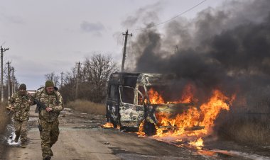خبير تركي: لندن تأمل بإطالة أمد الحرب في أوكرانيا لإشغال روسيا عن آسيا الوسطى