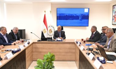 «سويلم» يتابع إجراءات تطوير عمليات قياس تصرفات ومناسيب المياه بالترع والمصارف