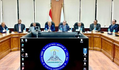 المستشار حافظ عباس يزور رئيس جامعة عين شمس لتهنئته بمنصبه الجديد