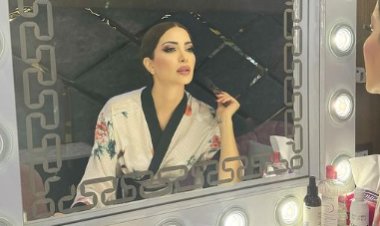 نسرين طافش بـ«روب أبيض» في أحدث ظهور لها