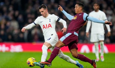 توتنهام يواصل السقوط ويخسر أمام أستون فيلا في الدوري الإنجليزي