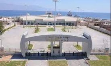 إعادة فتح ميناء نويبع البحري بعد تحسن الأحوال الجوية