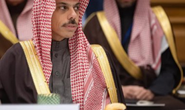 أعضاء اللجنة الوزارية المكلفة من القمة العربية الإسلامية المشتركة غير العادية يلتقون وزير خارجية إسبانيا