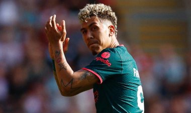 فيرمينو يقرر الرحيل عن الأهلي السعودي