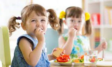 تعرف على أهمية البروتين في بناء جسم الاطفال