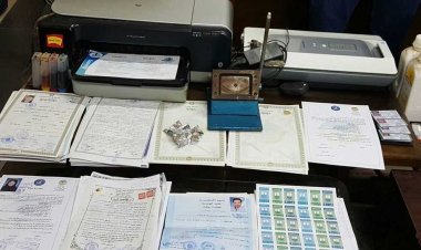 ضبط صاحب مكتب خدمات فندقية بالدقهلية لتزوير الشهادات الدراسية 