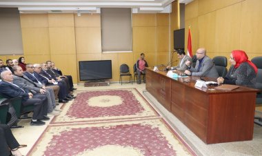 محافظ بنى سويف يعقد اجتماعا بمؤسسات المجتمع المدني