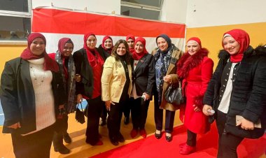 وزيرة الهجرة تتفقد مدرسة نجيب محفوظ في ميلانو الإيطالية