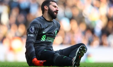 كلوب يكشف موعد عودة أليسون للمشاركة مع ليفربول