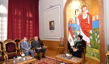 وزير الإسكان والبابا تواضروس يتابعان تنفيذ الكنائس بالمدن الجديدة