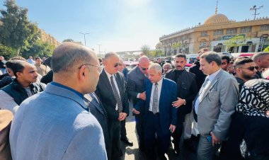 «جنازة مهيبة».. نقيب المحامين يشارك في  جنازة نجل أيمن عبدالحميد عضو مجلس النقابة العامة | صور