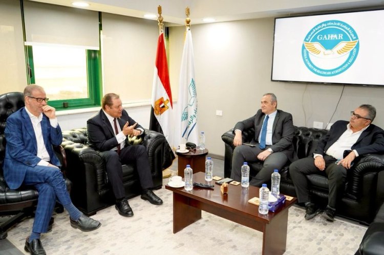 اجتماع مشترك لرئيس هيئة الاعتماد والرقابة الصحية مع رئيس هيئة المستشفيات والمعاهد التعليمية
