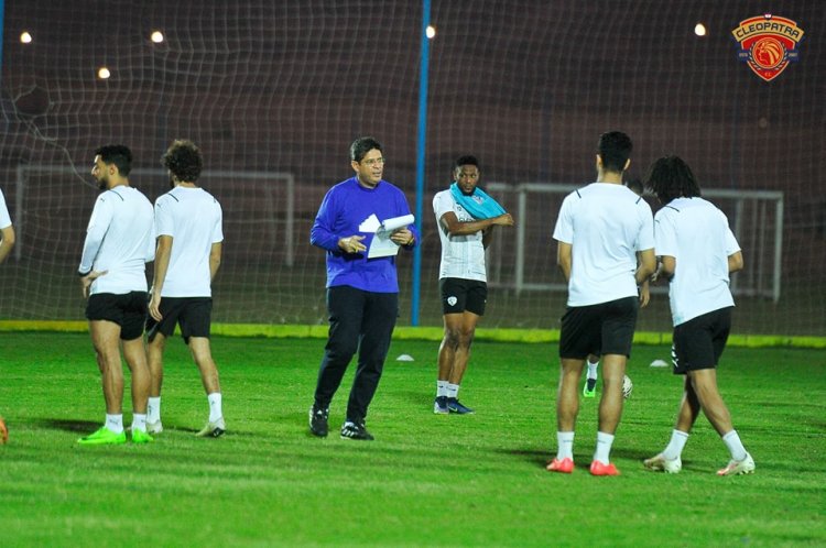 الزمالك يكشف حقيقة التفاوض مع أيمن الرمادي مدرب سيراميكا