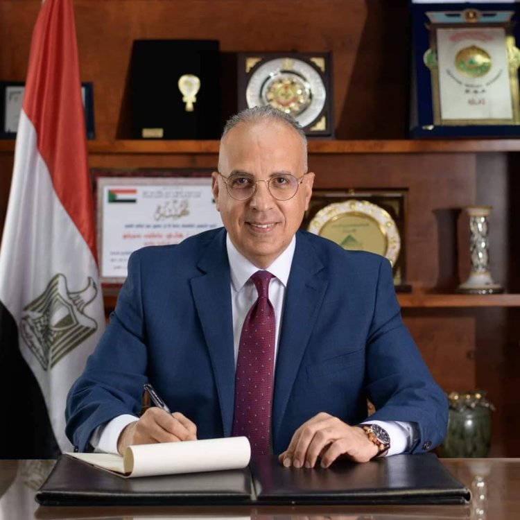 الدكتور سويلم يتابع أعمال تطوير وحماية نهر النيل وفرعيه