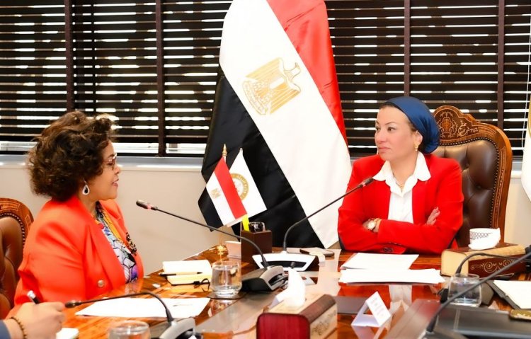 وزيرة البيئة تبحث مستجدات استضافة مصر لمركز التميز للتكيف والمرونة مع التغيرات المناخية