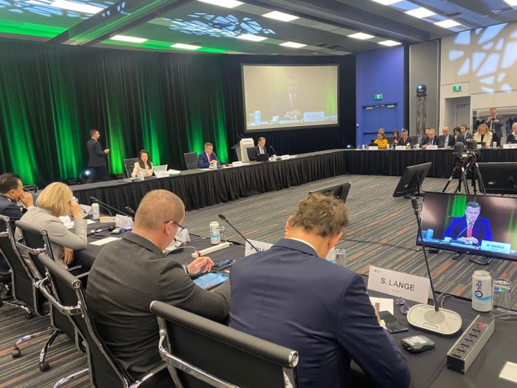 وزير الشباب والرياضة يلتقى رئيس الوكالة الدولية لمكافحة المنشطات