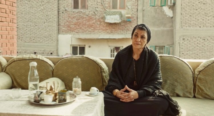 سماح أنور في «بطن الحوت».. أم ليست تقليدية وغير عادلة في معاملة أبنائها