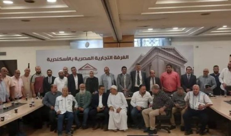 بمشاركة 50 مصنعًا ومنتجًا.. ندوة بالإسكندرية للتعريف على اشتراطات سلامة الغذاء بقطاع الألبان