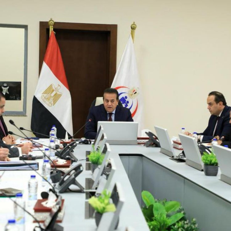 وزير الصحة يوجه الشكر للعاملين على التنسيق الأمثل لاستقبال الأشقاء الفلسطينين