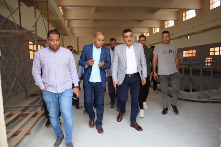 «مسئولو الإسكان» يتفقدون أعمال الطرق والمرافق بمدينة 15 مايو