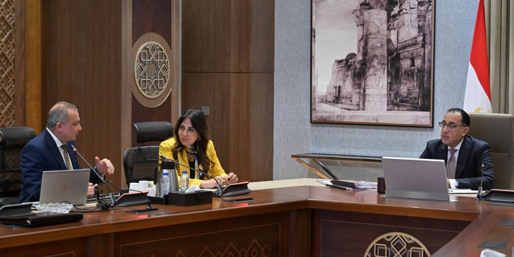 رئيس الوزراء يتابع ملفات صندوق التنمية الحضرية وما يتم تنفيذه من مشروعات