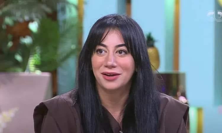 فدوى عابد تكشف عن موقفها من ارتداء المايوه بعمل فني