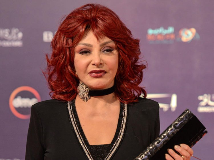 وصول نبيلة عبيد لحفل افتتاح مهرجان البحر الأحمر السينمائي