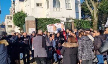 توافد أبناء الجالية المصرية فى عمان على الانتخابات الرئاسية