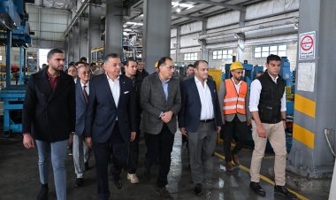 مدبولى يؤكد على تعميق نسب المكون المحلي في مختلف مجالات التصنيع