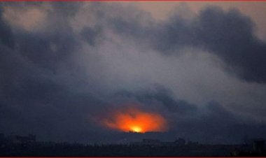 استشهاد عالم فلسطيني بارز وأسرته  في غارة إسرايلية على قطاع غزة