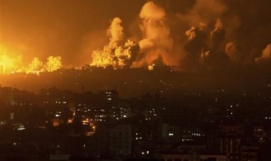 عاجل.. الاحتلال يقصف مبنى وزارة الأوقاف بدير البلح وسط قطاع غزة