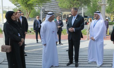 أحمد بالهول الفلاسي يستقبل الرئيس الروماني خلال «COP28»