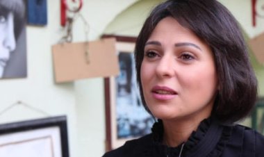 نورهان ناعية أشرف عبد الغفور: كان نعم الأب والفنان والزميل