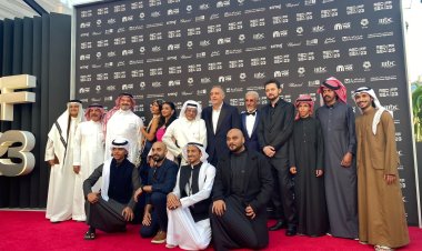 بالصور.. أبطال فيلم "هجان" على السجادة الحمراء