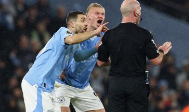 مهدد بعقوبة.. الاتحاد الإنجليزي يحقق في اعتراض هالاند على الحكم