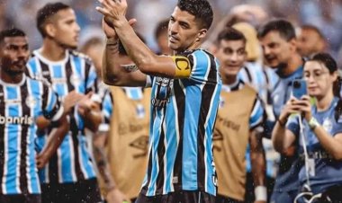 سواريز يودع «جريميو» ويستعد لمرافقة ميسي في إنترميامي