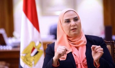 وزيرة التضامن توجه بصرف 50 ألف جنيه لأسرة كل متوفي بحادث الطريق الصحراوي في المنيا