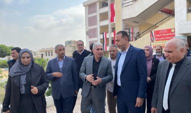 السكرتير العام لمحافظة الإسماعيلية يتفقد المقرات الانتخابية بالقصاصين وأبوصوير